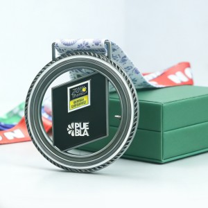 Kinetic Interlocking Rotatable 3D Interactive Award Medal - Jinjiang Naike Promo Shoe Charms Factory